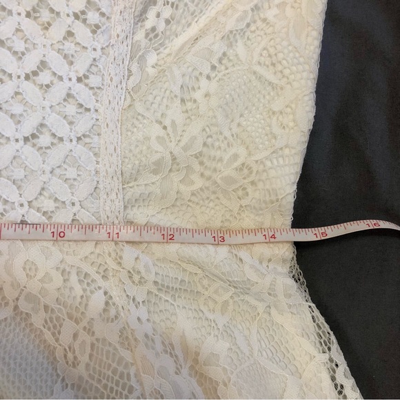 Xhilaration White Lace Sweetheart Medium Dress - Picture 16 of 16